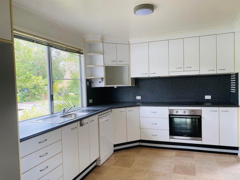 6 Cook Street, Bucasia QLD 4750
