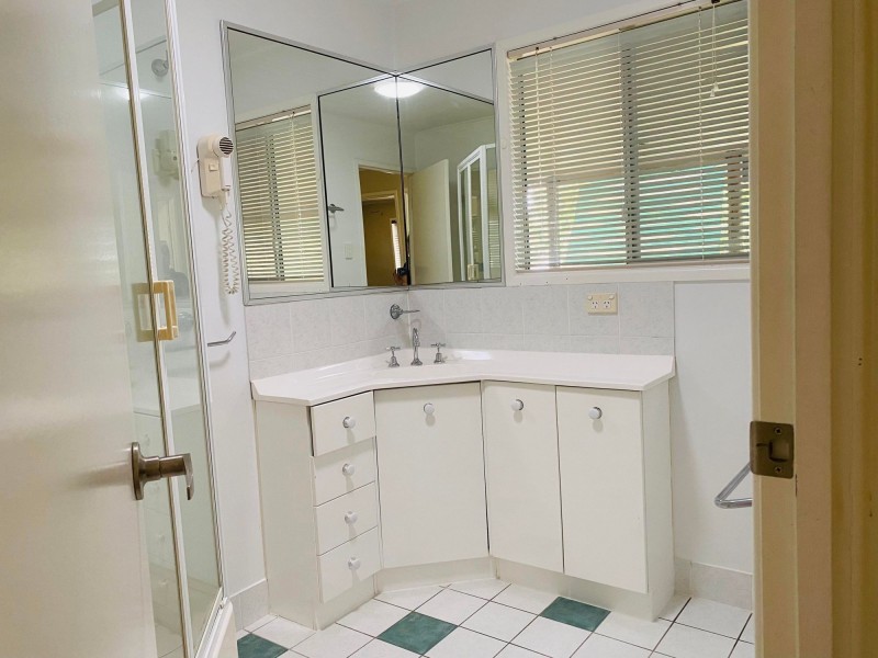 6 Cook Street, Bucasia QLD 4750