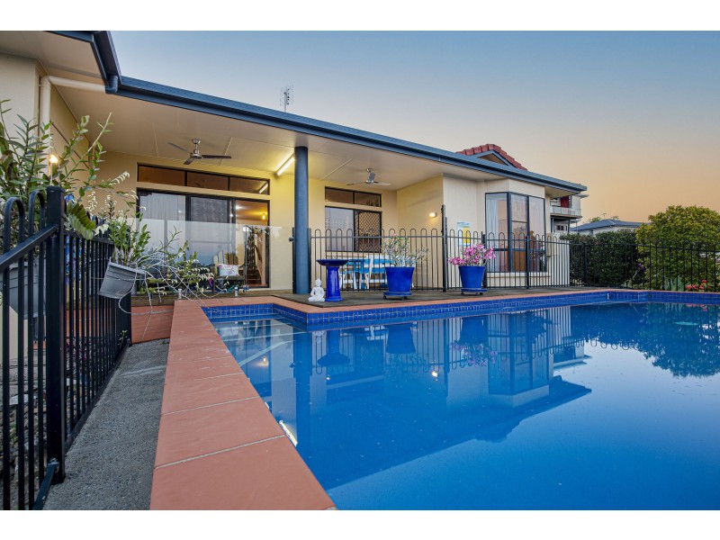 53 Cinnamon Drive, Glenella QLD 4740