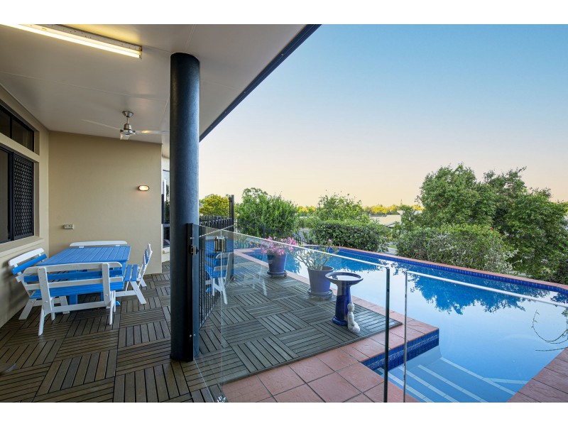 53 Cinnamon Drive, Glenella QLD 4740