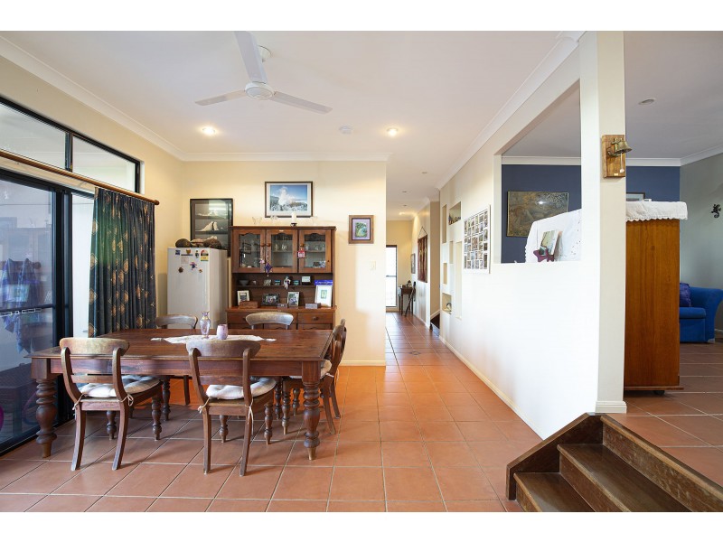 53 Cinnamon Drive, Glenella QLD 4740