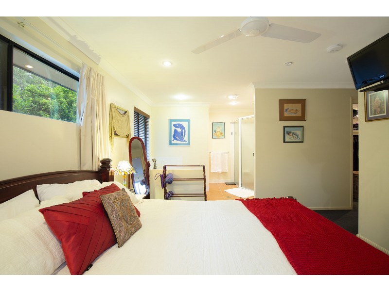53 Cinnamon Drive, Glenella QLD 4740