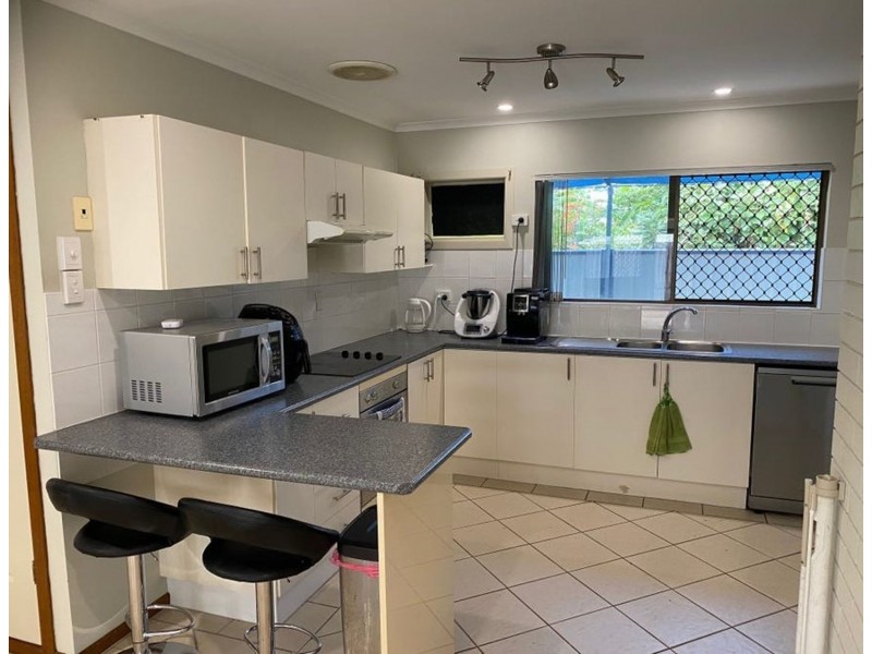 2/18 Clements Street, South Mackay QLD 4740