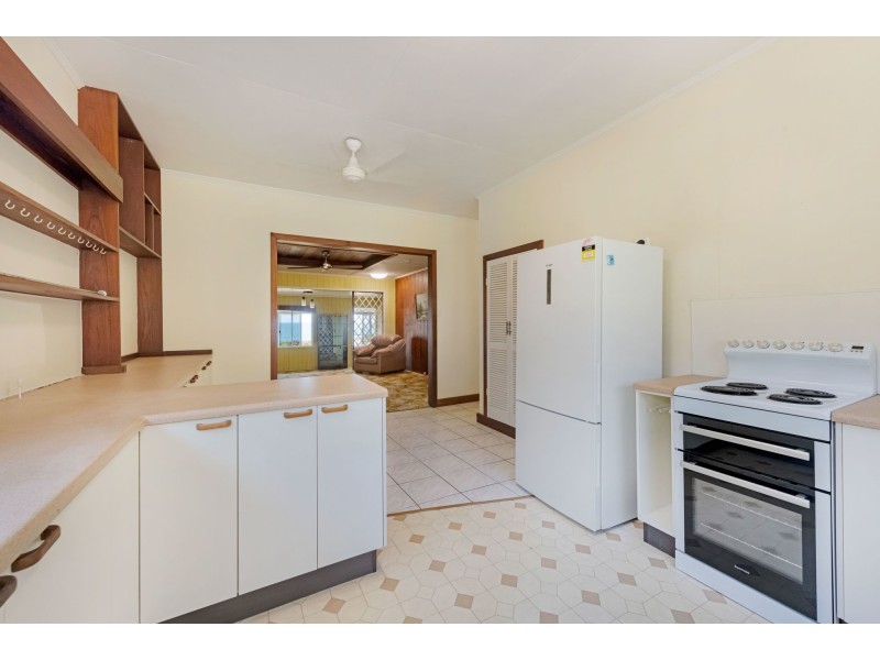 46 Ocean Avenue, Slade Point QLD 4740