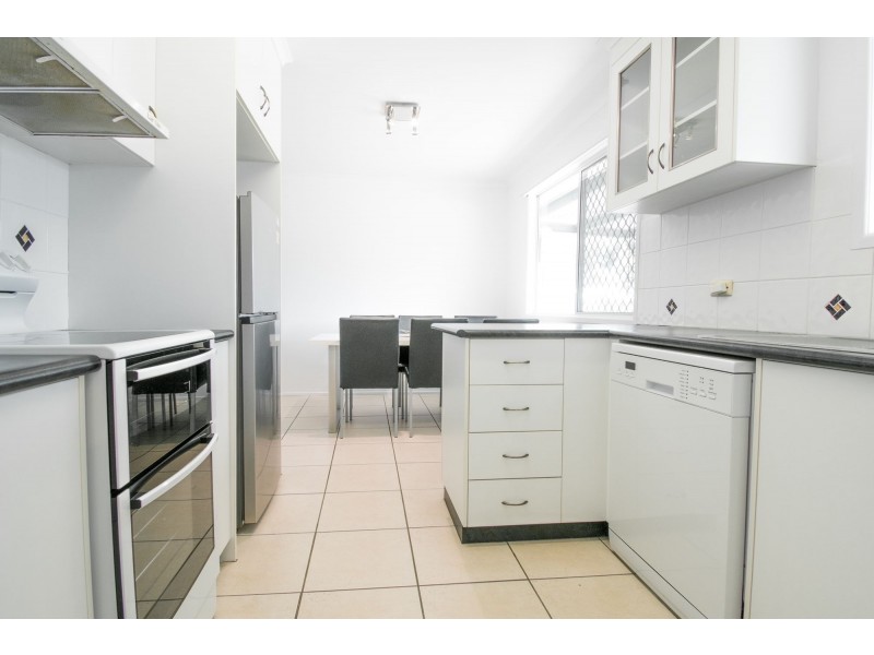 21 Nella Drive, South Mackay QLD 4740