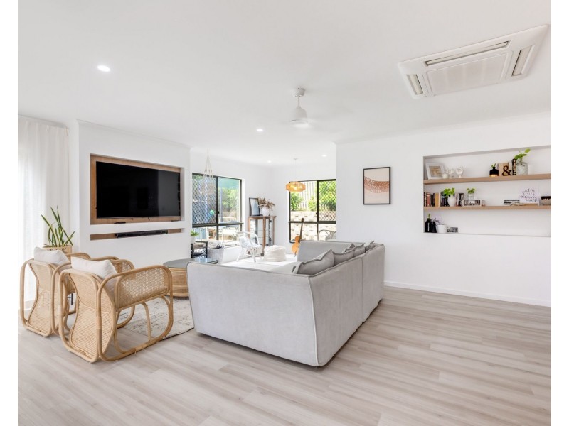 22 Cosford Drive, Eimeo QLD 4740