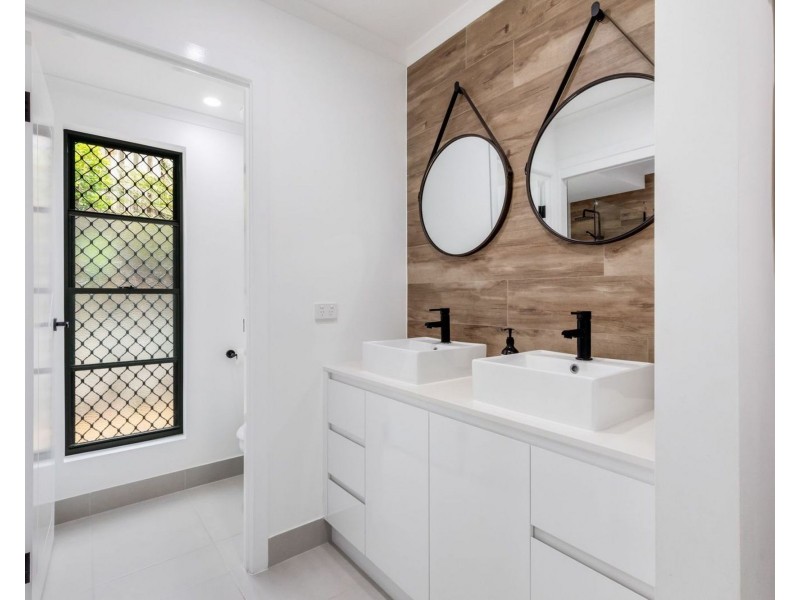 22 Cosford Drive, Eimeo QLD 4740