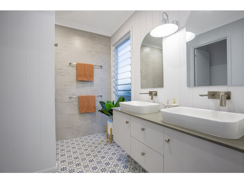 6 Eastbark Court, Richmond QLD 4740