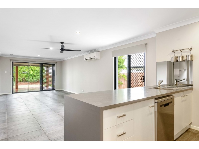 14 Flintwood Street, Rural View QLD 4740