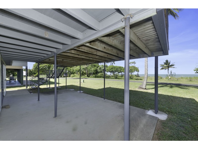 4 Frangipanni Avenue, Seaforth QLD 4741
