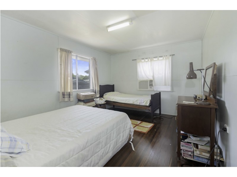 4 Frangipanni Avenue, Seaforth QLD 4741