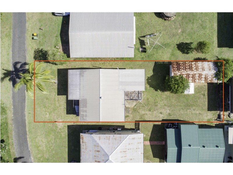 4 Frangipanni Avenue, Seaforth QLD 4741