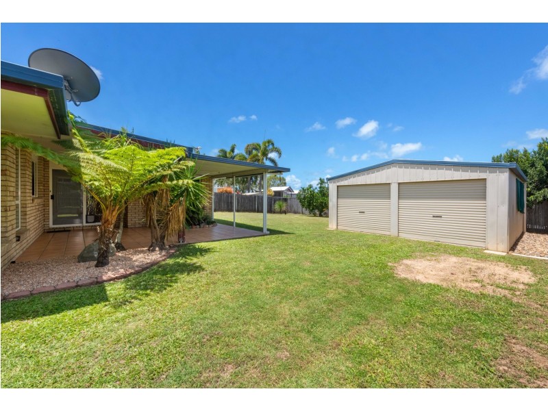 8 Avalon Drive, Rural View QLD 4740