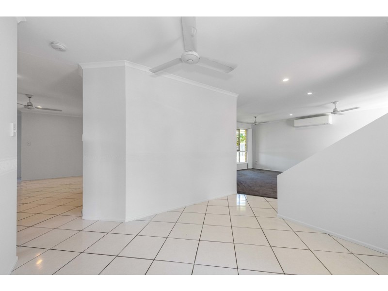 8 Avalon Drive, Rural View QLD 4740