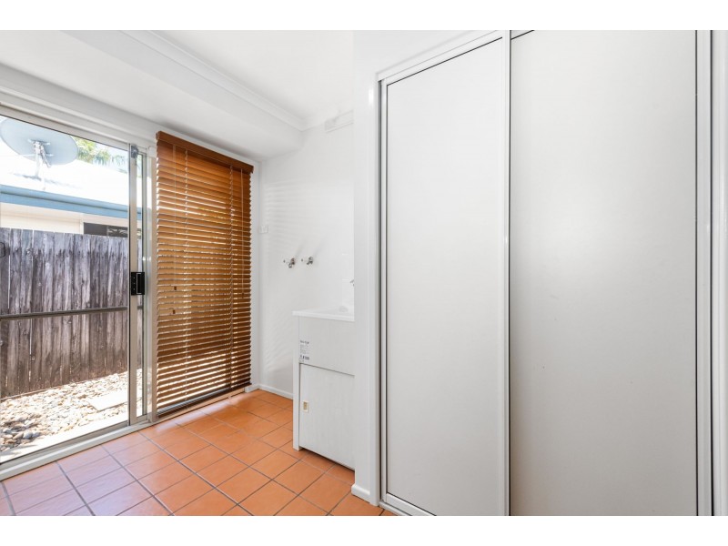 8 Avalon Drive, Rural View QLD 4740