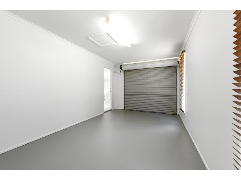 8 Avalon Drive, Rural View QLD 4740