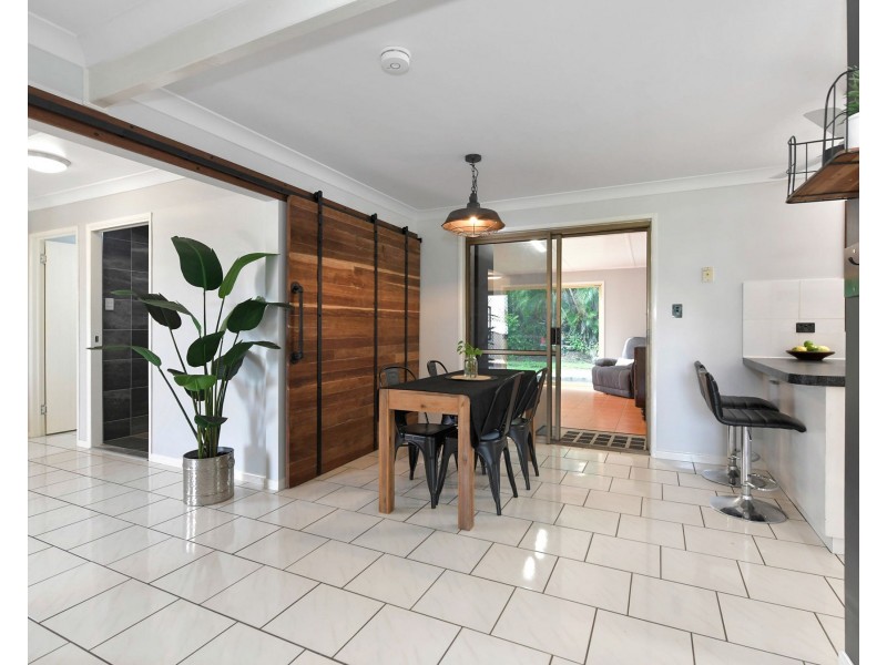 27 Sweeney Court, Glenella QLD 4740