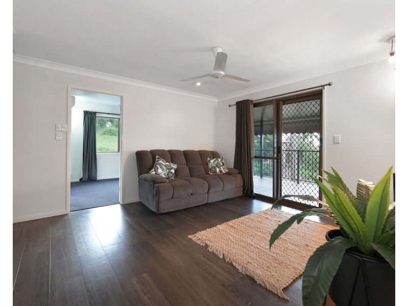 27 Sweeney Court, Glenella QLD 4740