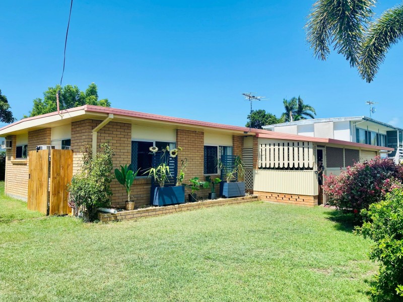 24 Finch Street, Slade Point QLD 4740