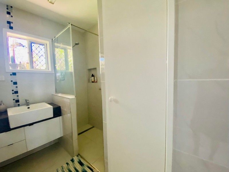 24 Finch Street, Slade Point QLD 4740