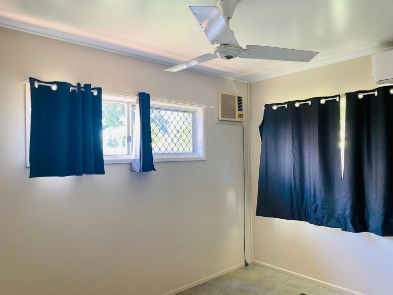 24 Finch Street, Slade Point QLD 4740