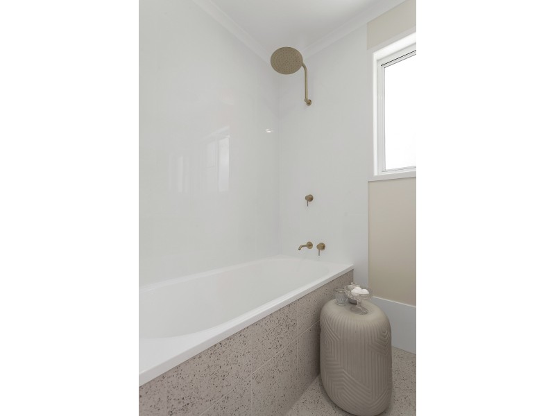 15 Leister Court, Bucasia QLD 4750