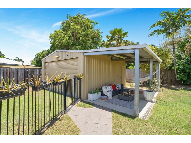 15 Leister Court, Bucasia QLD 4750