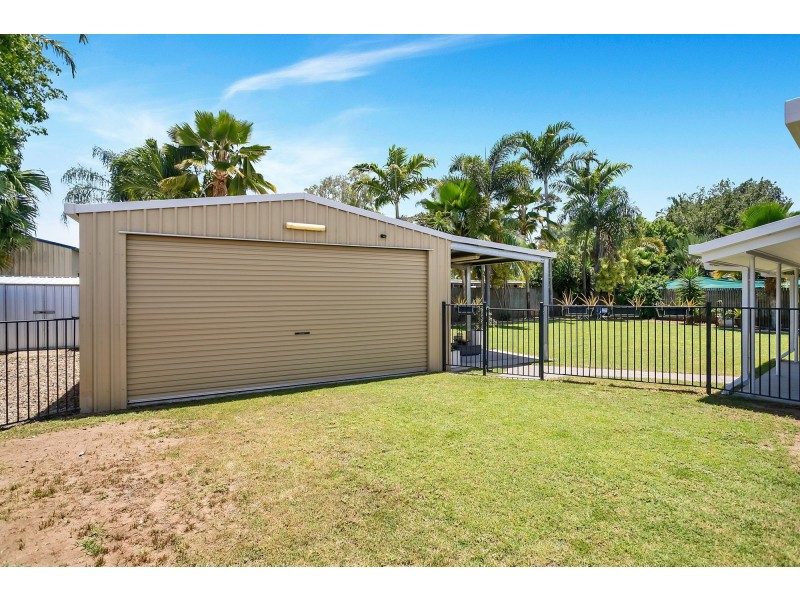 15 Leister Court, Bucasia QLD 4750