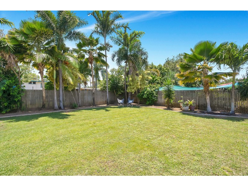 15 Leister Court, Bucasia QLD 4750