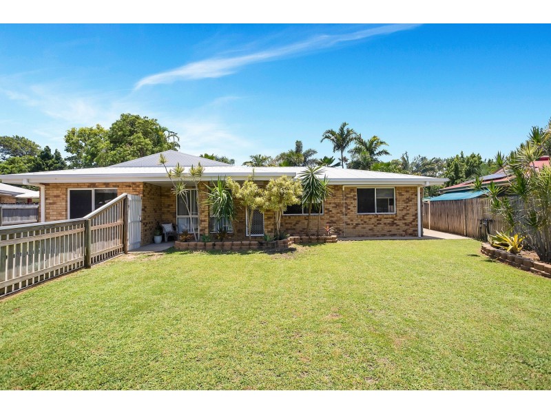 15 Leister Court, Bucasia QLD 4750