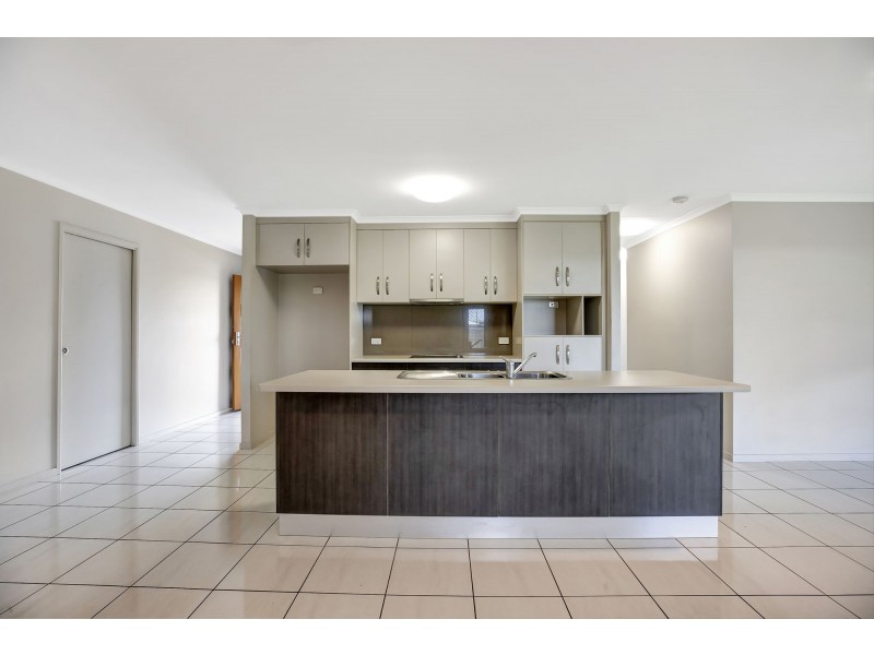 4 Pelorus Court, Ooralea QLD 4740