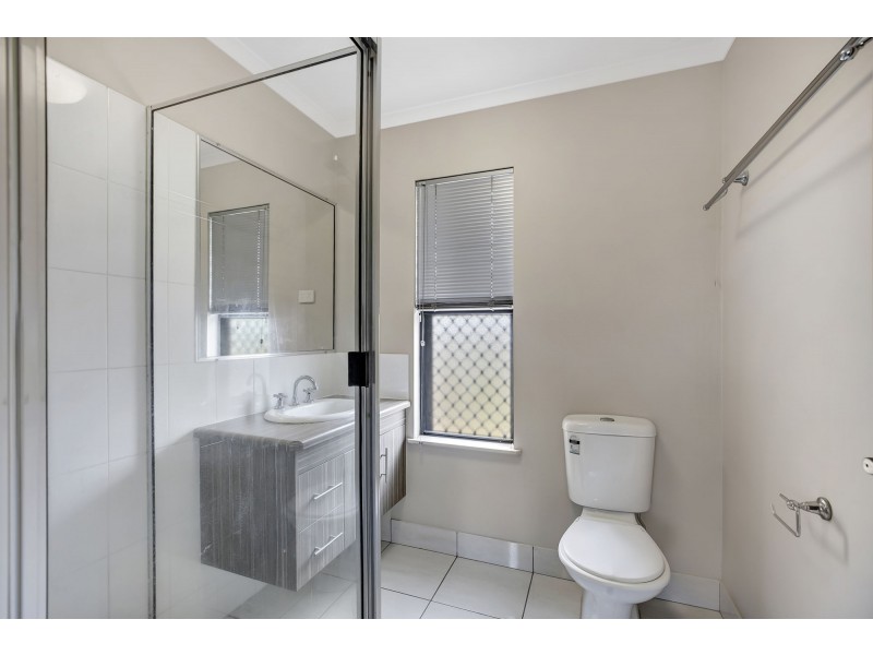 4 Pelorus Court, Ooralea QLD 4740