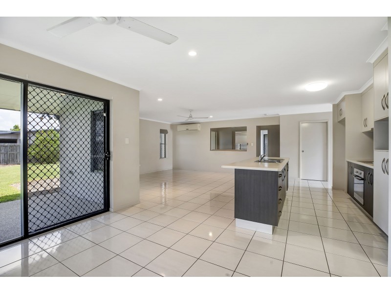 4 Pelorus Court, Ooralea QLD 4740
