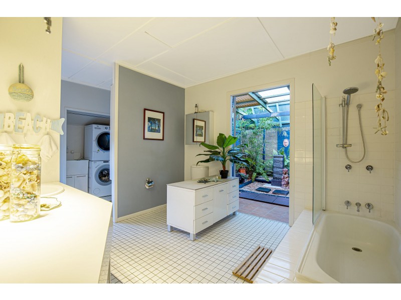 47 Ocean Avenue, Slade Point QLD 4740