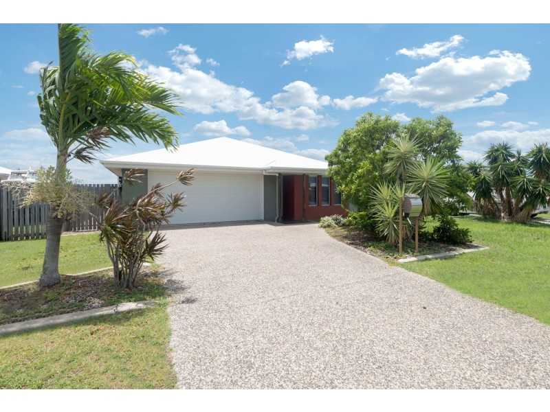 20 Hawkins Street, Bucasia QLD 4750