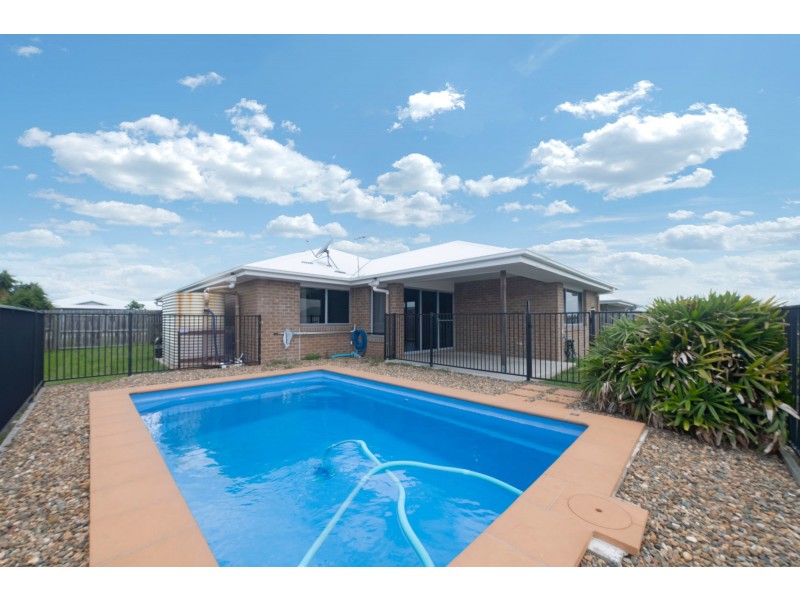 20 Hawkins Street, Bucasia QLD 4750