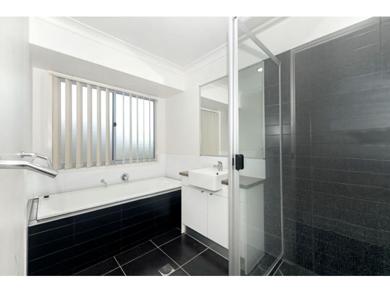 20 Hawkins Street, Bucasia QLD 4750