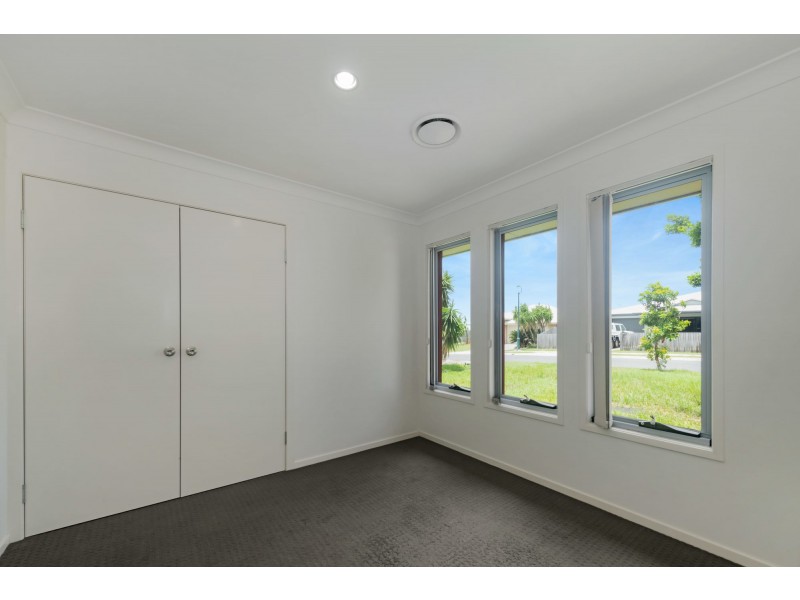 20 Hawkins Street, Bucasia QLD 4750