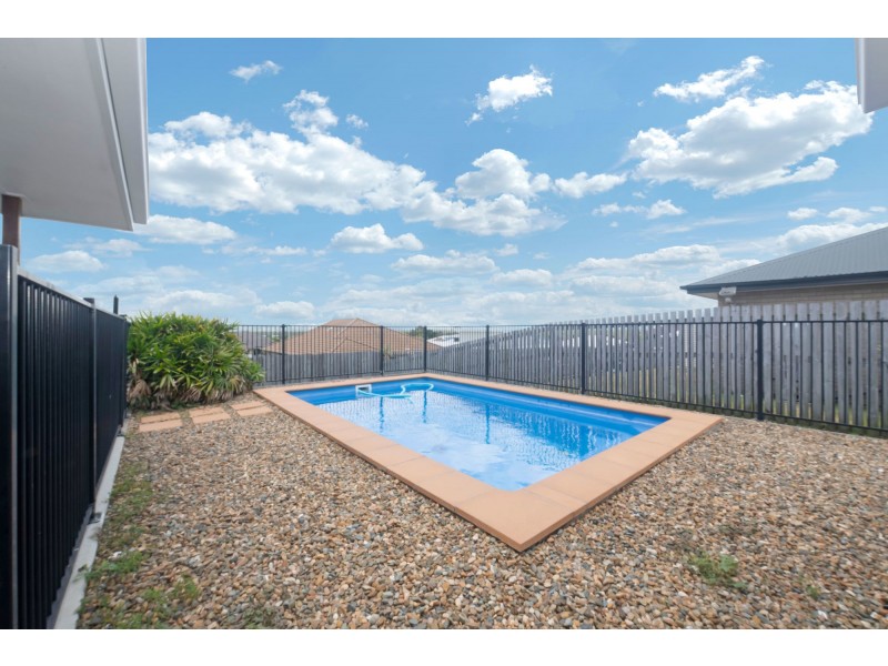 20 Hawkins Street, Bucasia QLD 4750