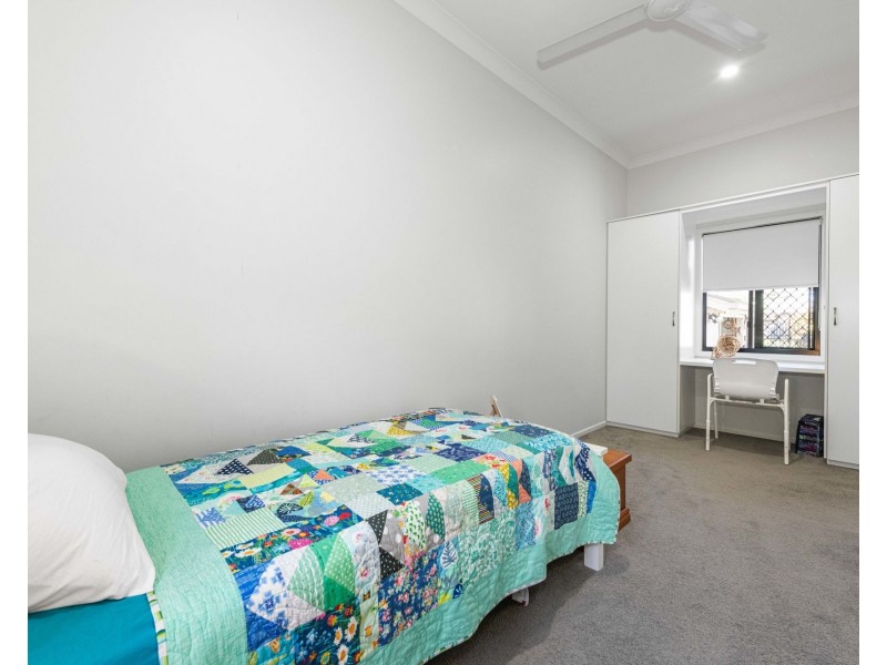 13 Perry Street, West Mackay QLD 4740