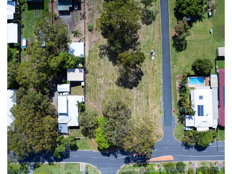 130 Waverley Street, Bucasia QLD 4750