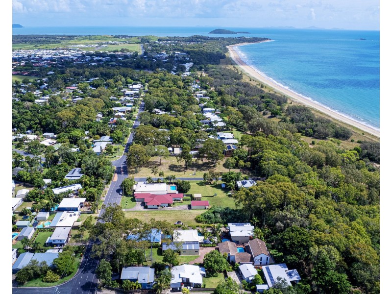 130 Waverley Street, Bucasia QLD 4750