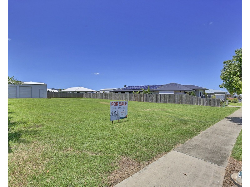 9 Treloar Place, Marian QLD 4753