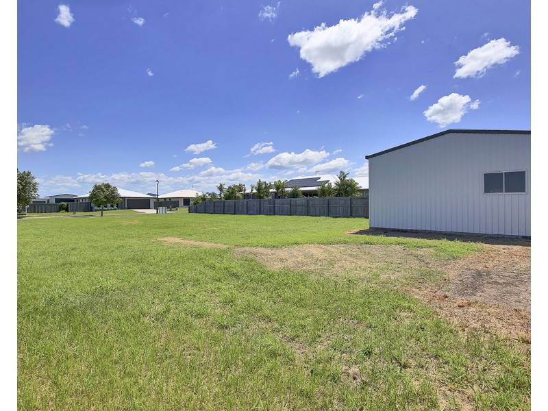 9 Treloar Place, Marian QLD 4753