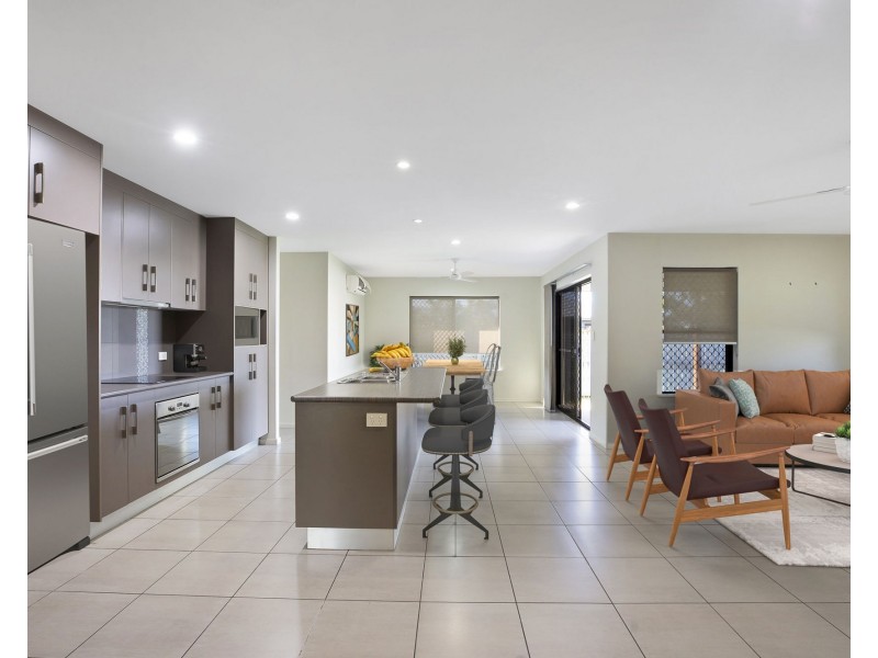 68 Canecutters Drive, Ooralea QLD 4740