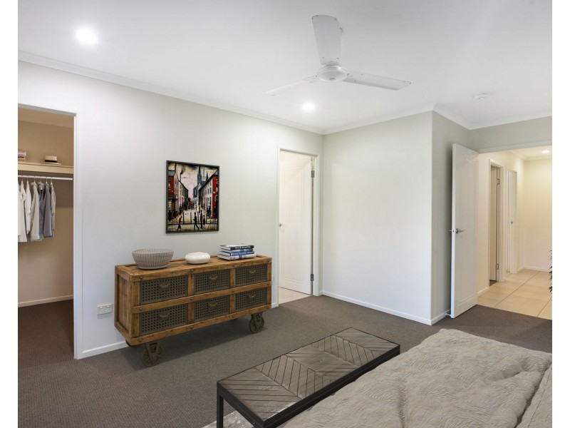 68 Canecutters Drive, Ooralea QLD 4740