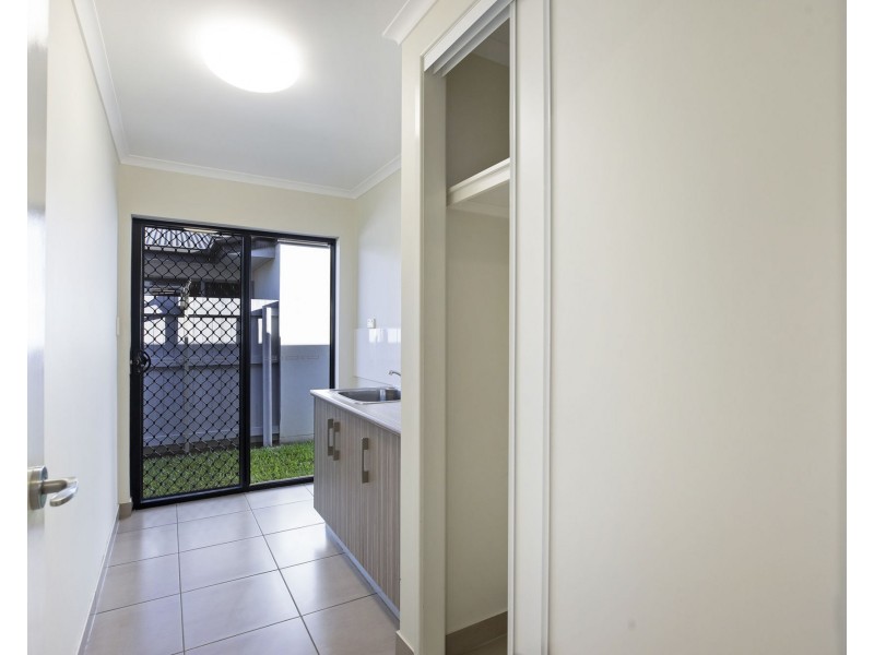 68 Canecutters Drive, Ooralea QLD 4740