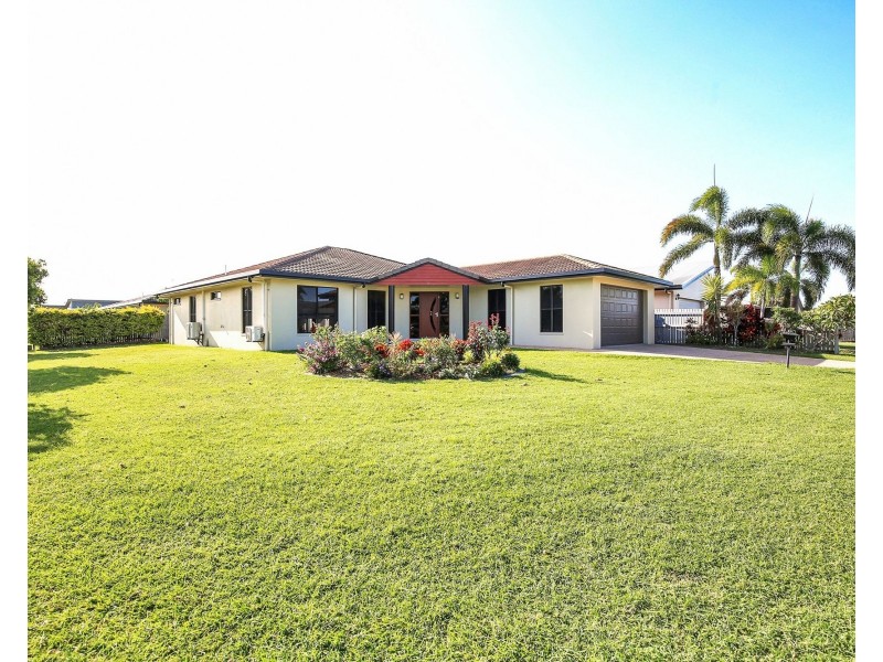 15 Woden Crescent, Ooralea QLD 4740