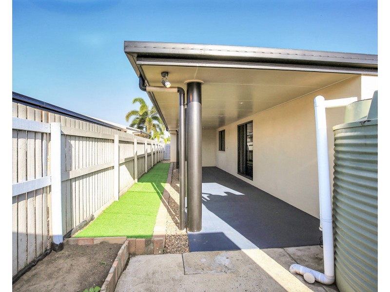 15 Woden Crescent, Ooralea QLD 4740