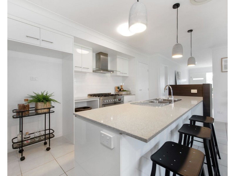 46 Montgomery Street, Rural View QLD 4740